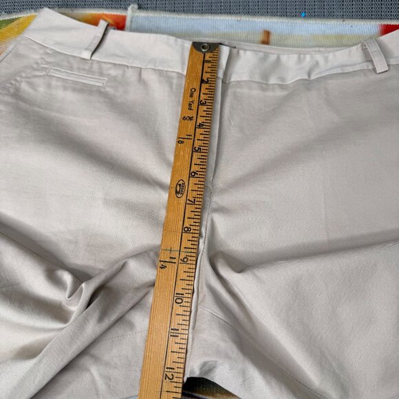 Talbots Womens Size 10 Beige Chino Bermuda Shorts Cotton Blend - Picture 5 of 10
